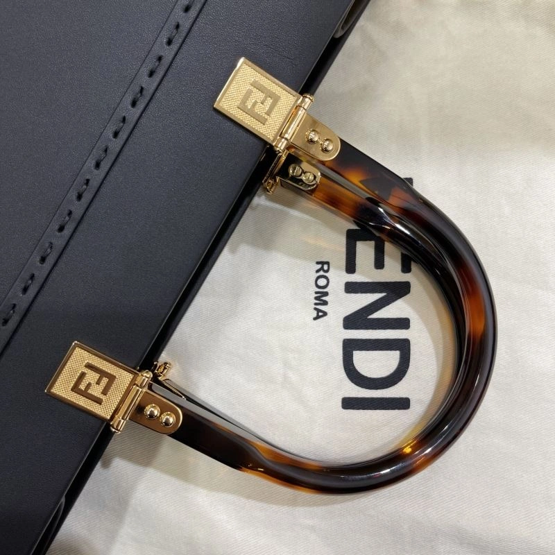 Casual Fendi Shopping Bags 72750