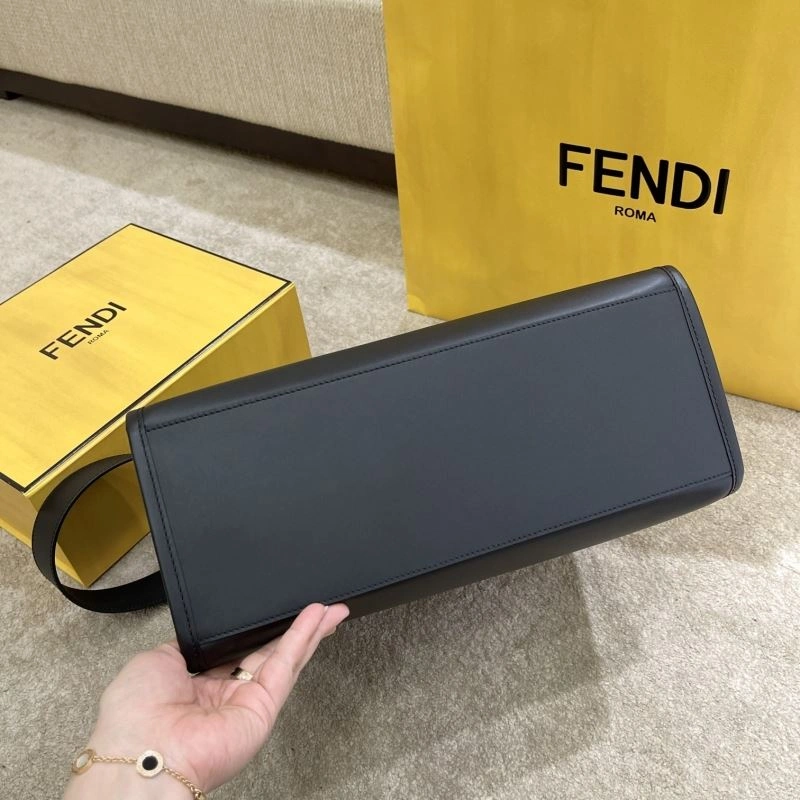 Casual Fendi Shopping Bags 72750