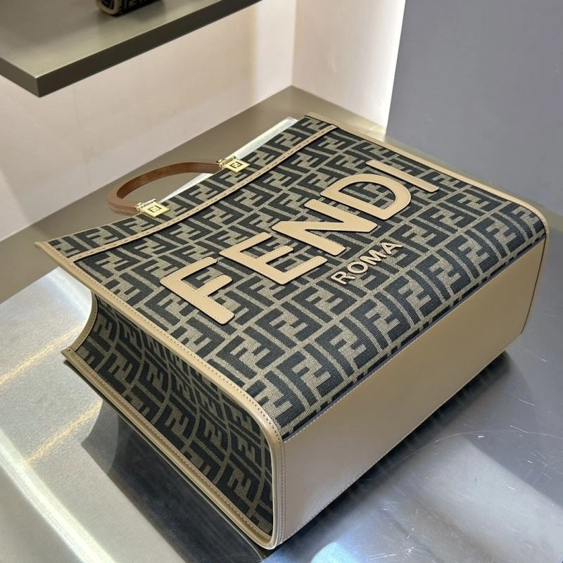 Fendi Shopping Bags DailyWear 72741
