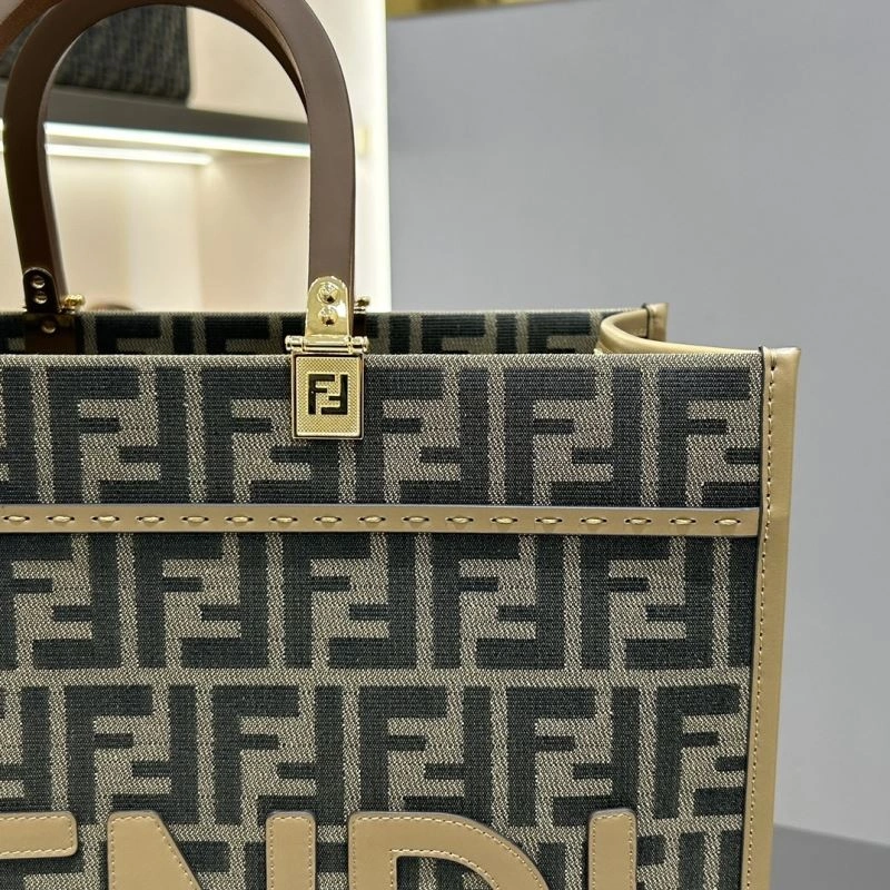 Fendi Shopping Bags DailyWear 72741