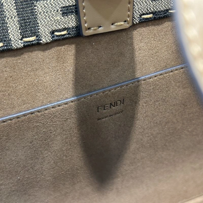 Seasonal Fendi Shopping Bags 72736