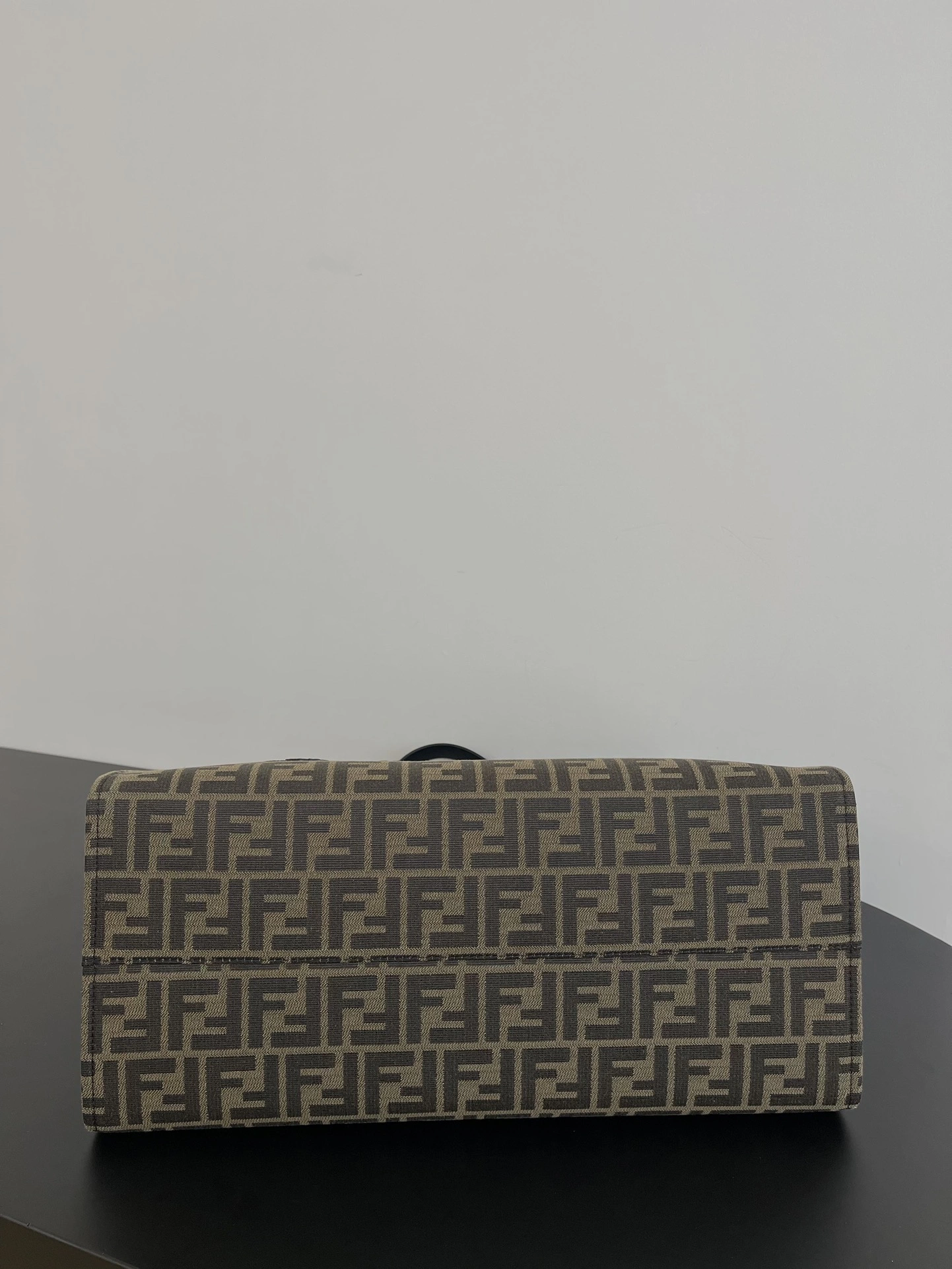 Fendi Shopping Bags OdorResistant 69665