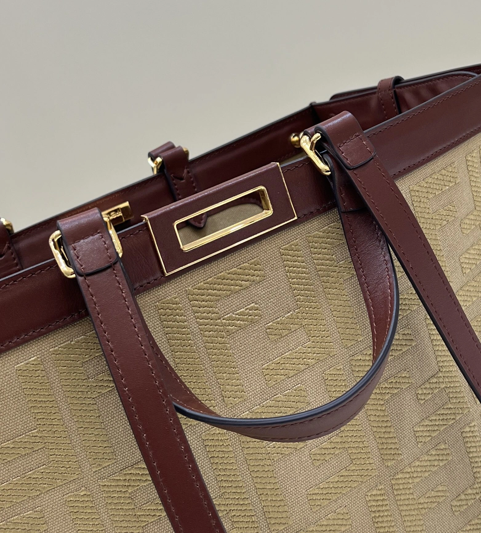 Fendi Shopping Bags EyeCatching 69658