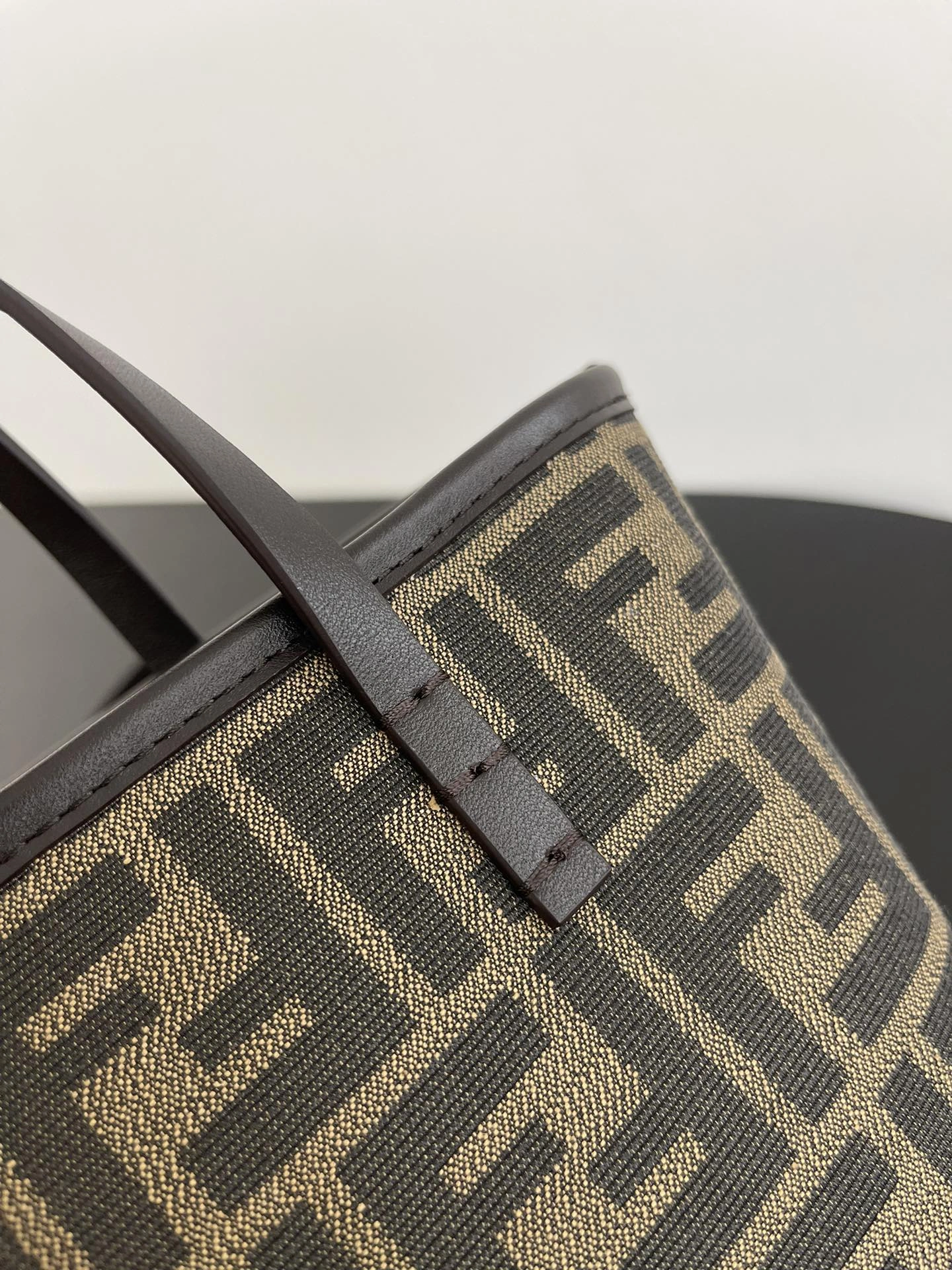 MultiPurpose Fendi Shopping Bags 69668