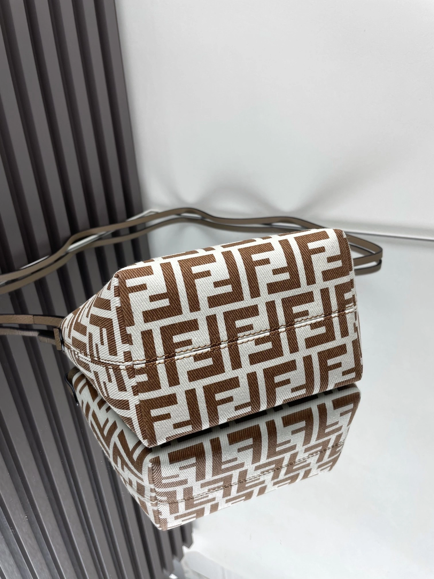 MoistureWicking Fendi Shopping Bags 69662