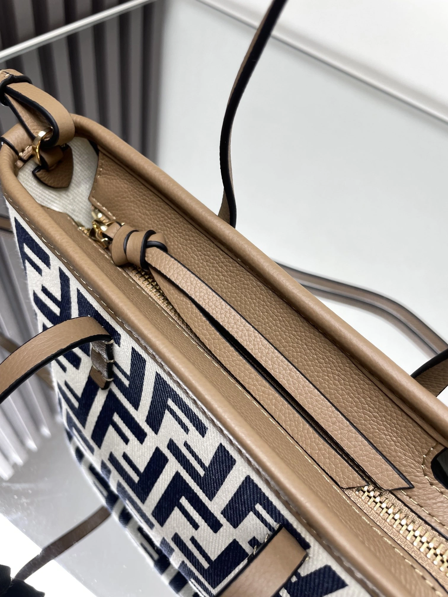 EasyMatch Fendi Shopping Bags 69661