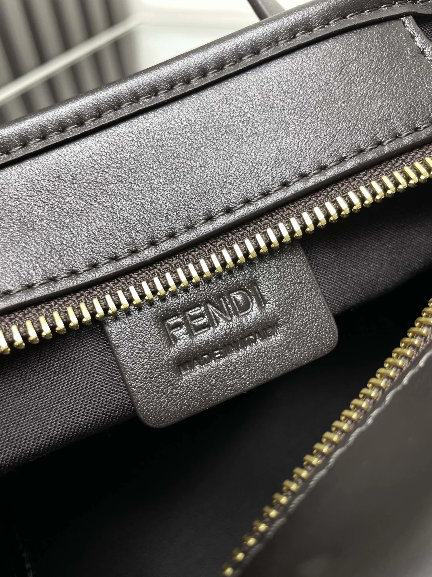 Fendi Shopping Bags TimelessDesign 69652