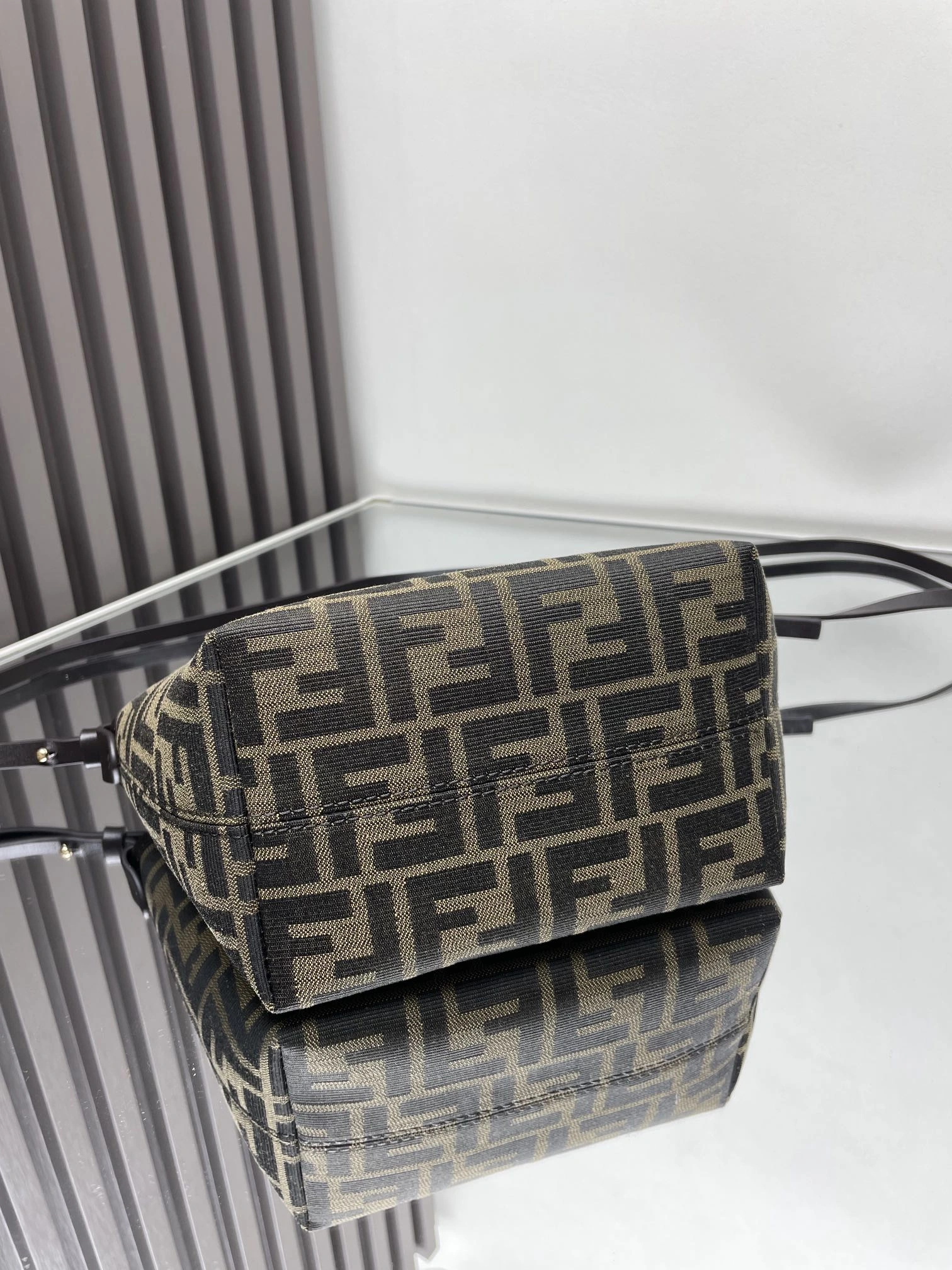 Fendi Shopping Bags TimelessDesign 69652