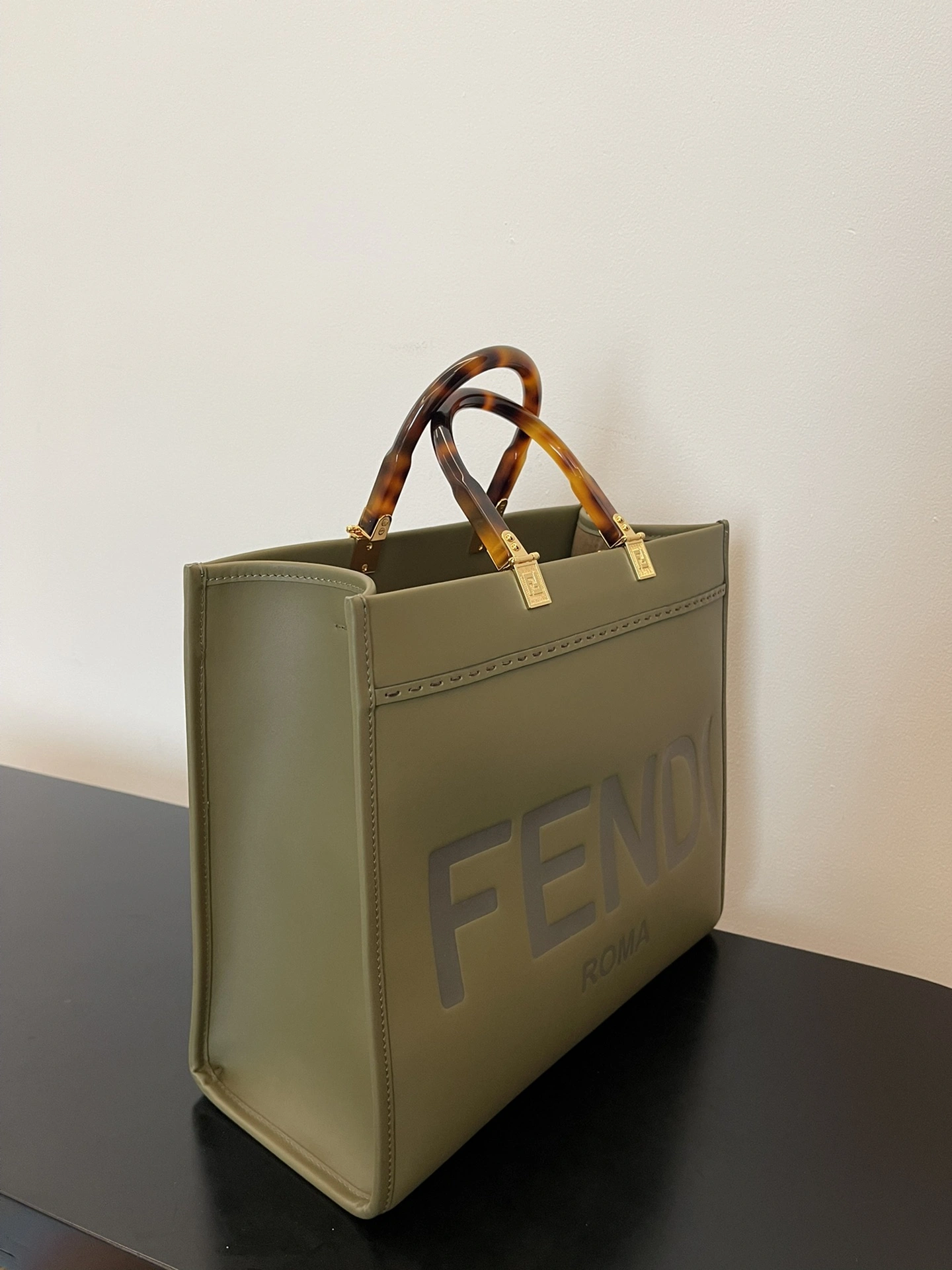 Comfortable Fendi Shopping Bags 69648