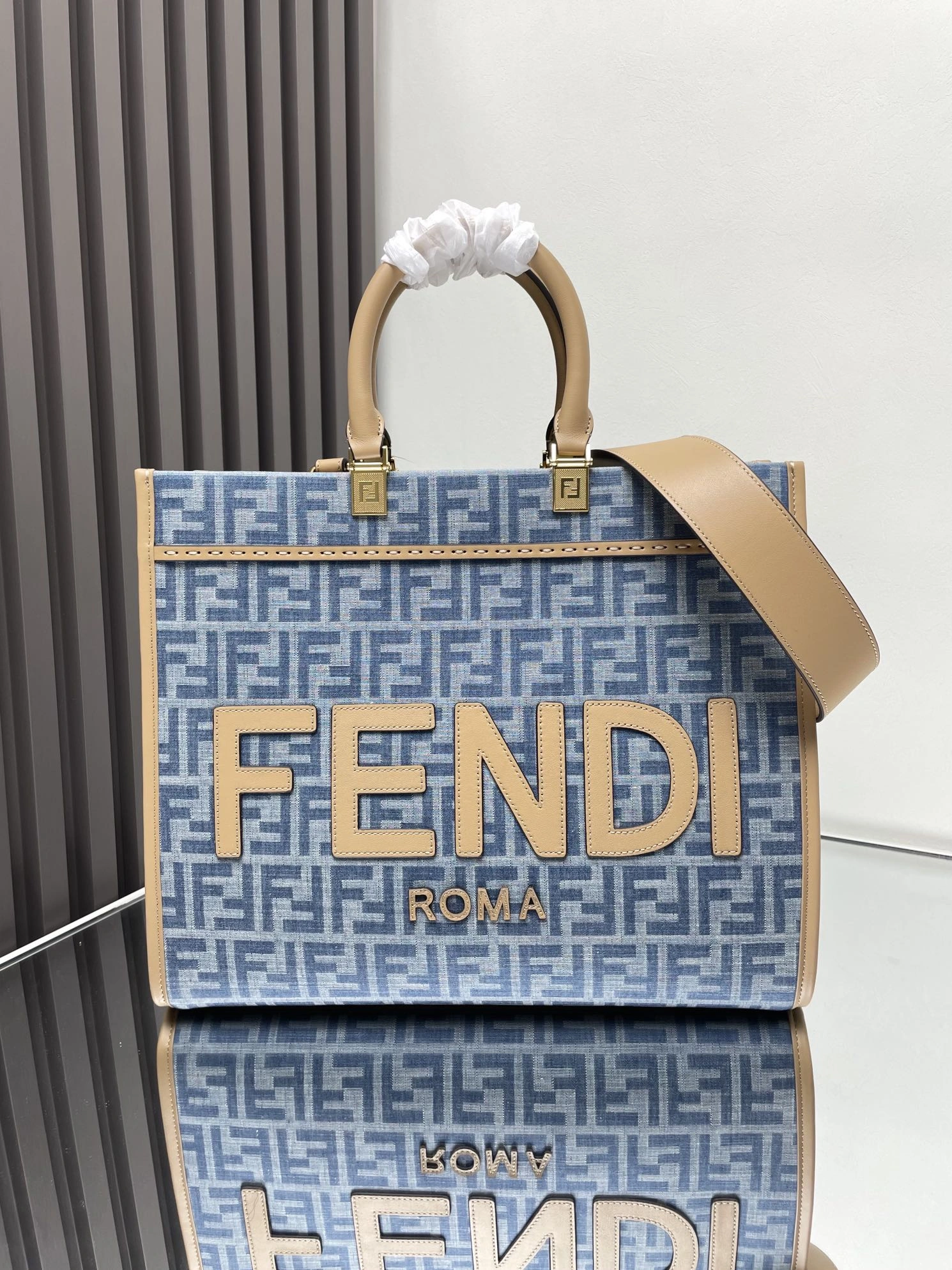 Fendi Shopping Bags Durable 69687