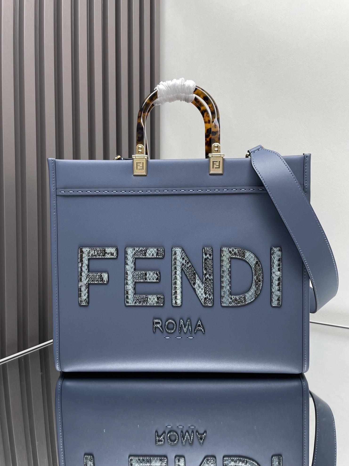 Fendi Shopping Bags Cozy 69645