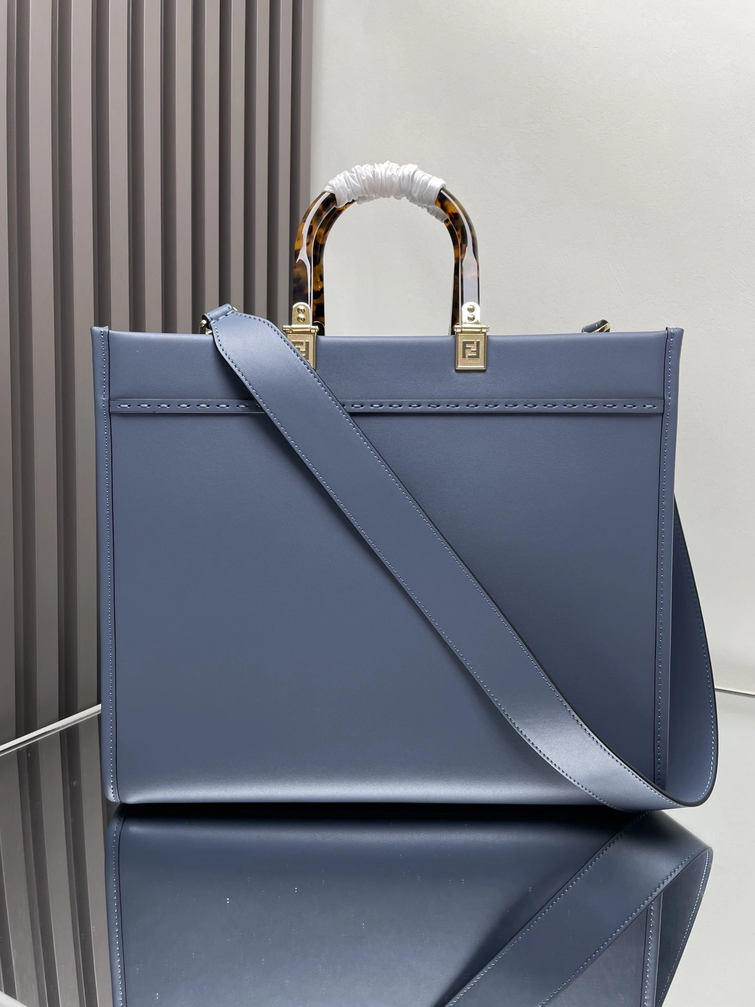 Fendi Shopping Bags Cozy 69645