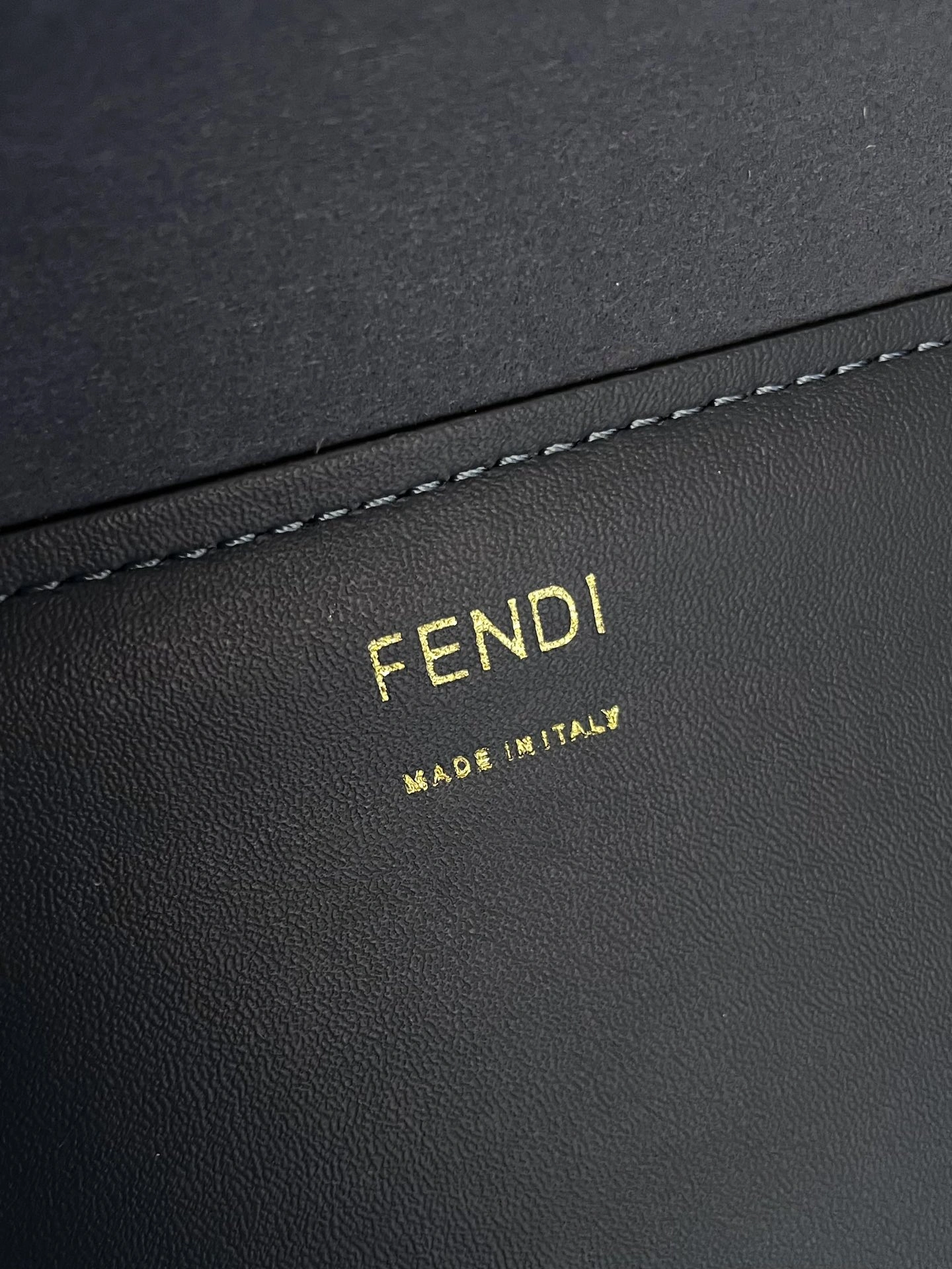 Fendi Shopping Bags Cozy 69645