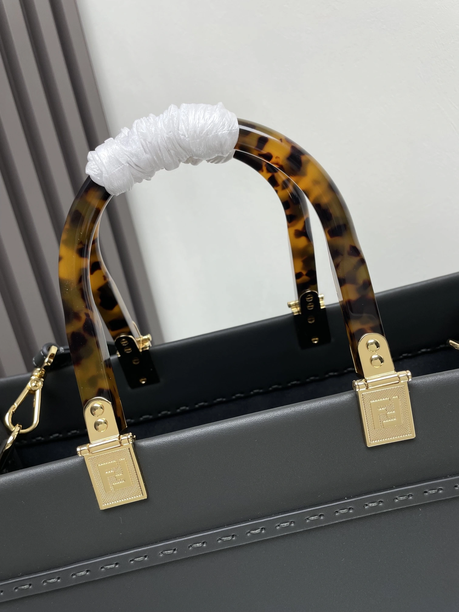 Fendi Shopping Bags EasyCare 69644