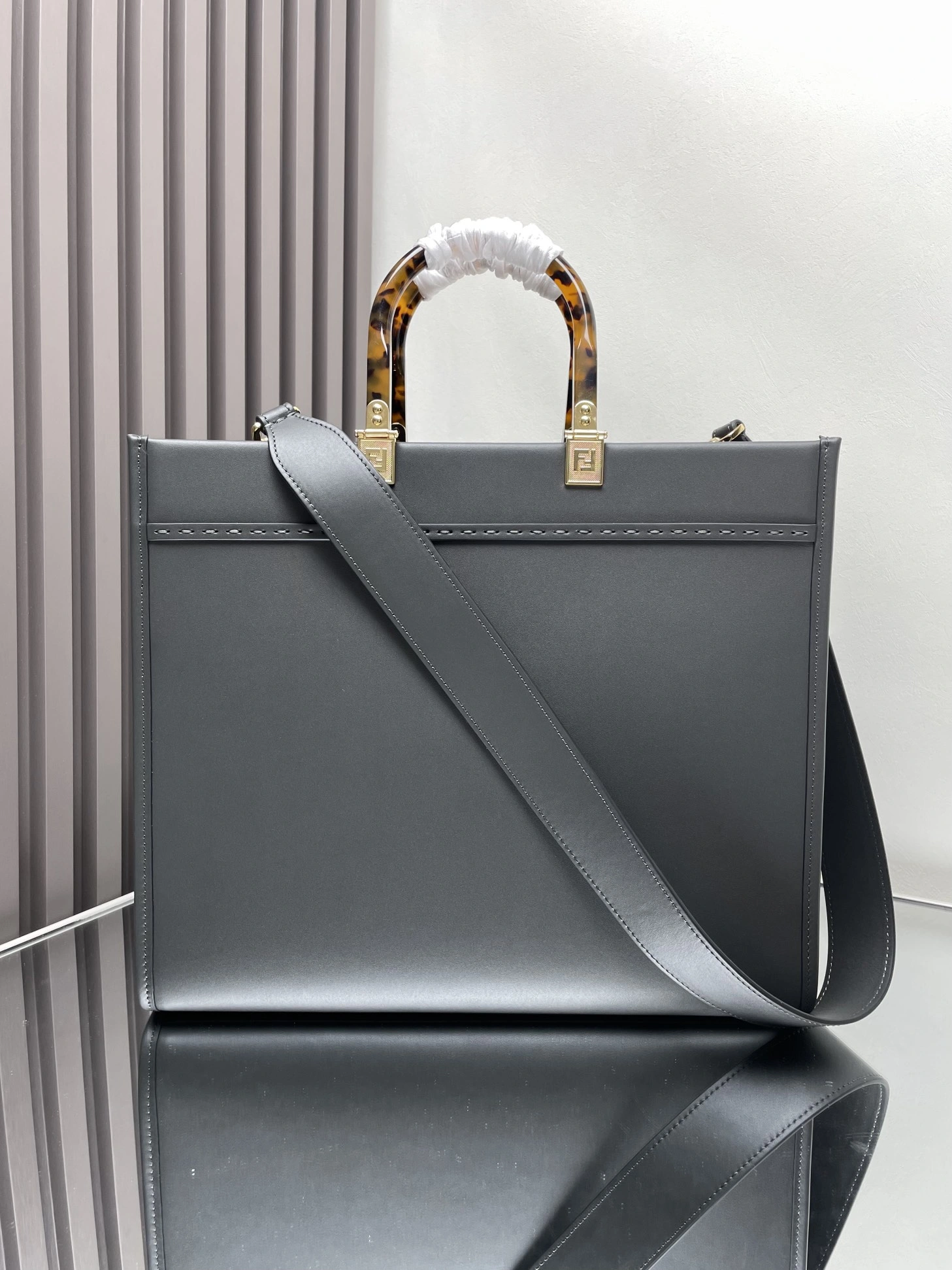 Fendi Shopping Bags EasyCare 69644