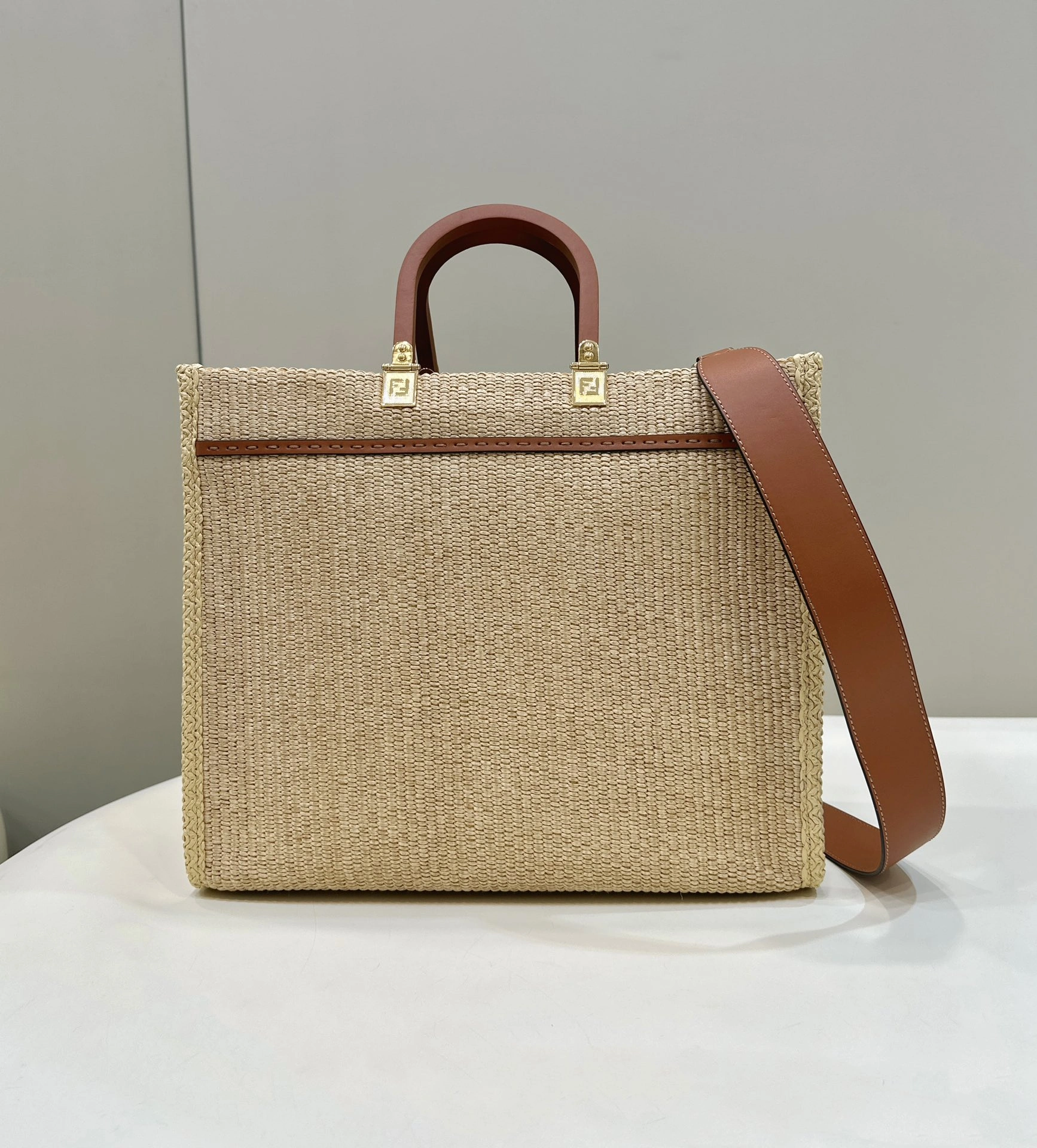 Durable Fendi Shopping Bags 69649