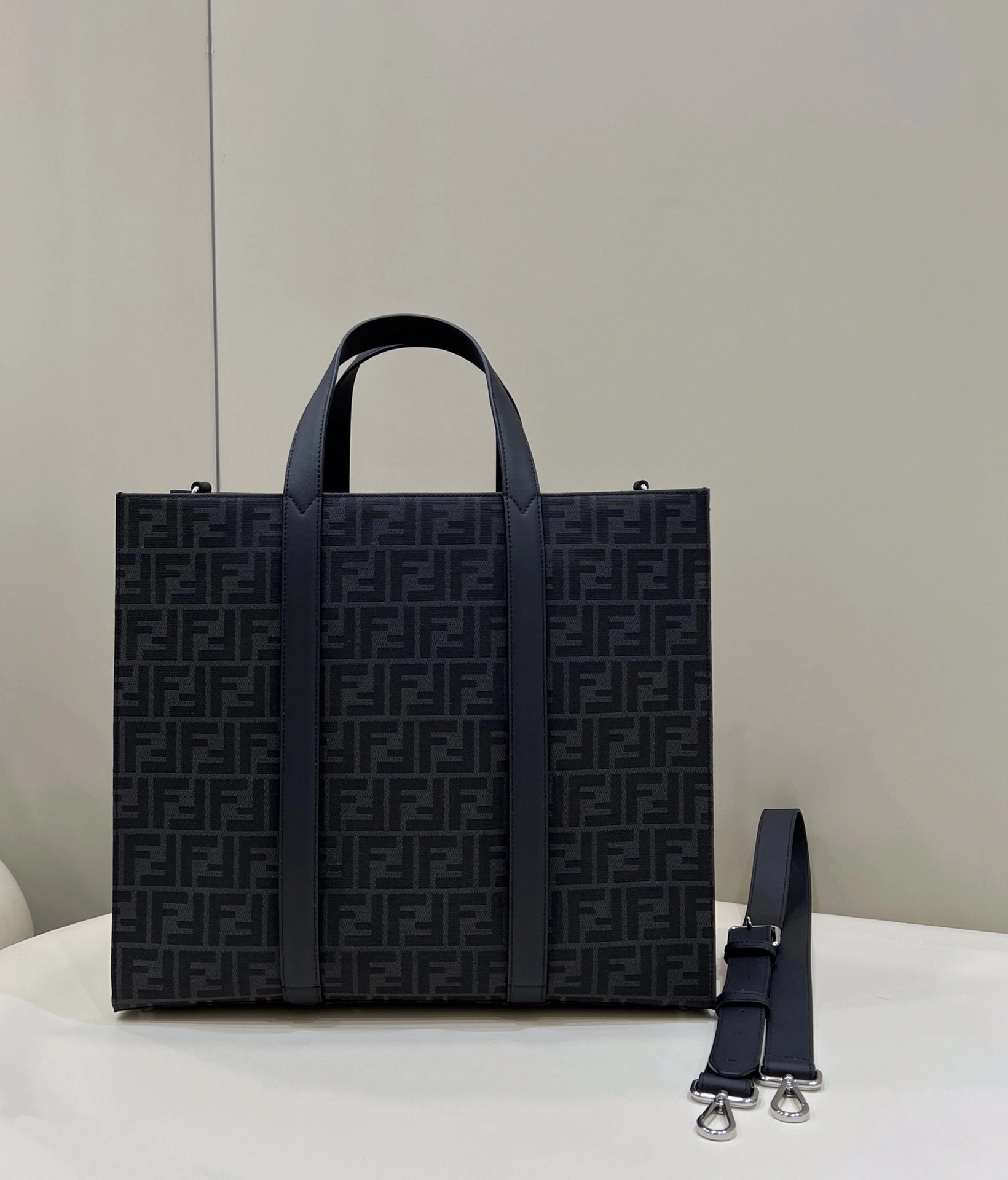 Fendi Shopping Bags Affordable 69640