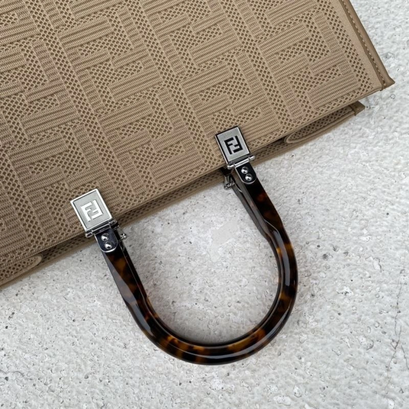 Timeless Fendi Shopping Bags 57465