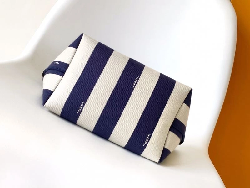 Breathable Fendi Shopping Bags 57453