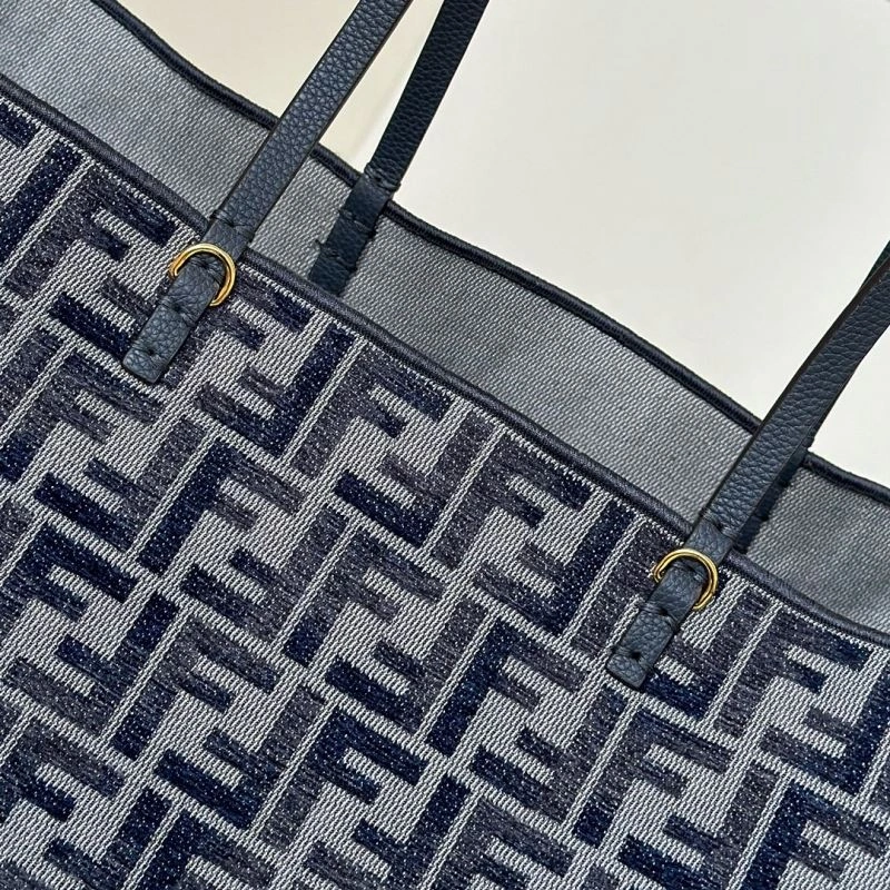 RelaxedFit Fendi Shopping Bags 57457