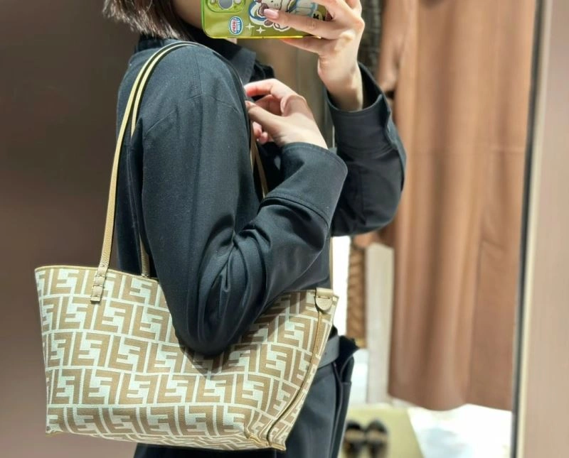 DailyWear Fendi Shopping Bags 57466