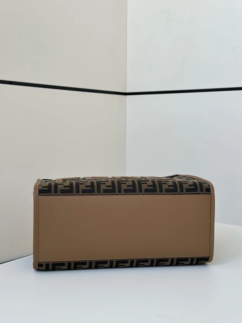 Refined Fendi Shopping Bags 57500