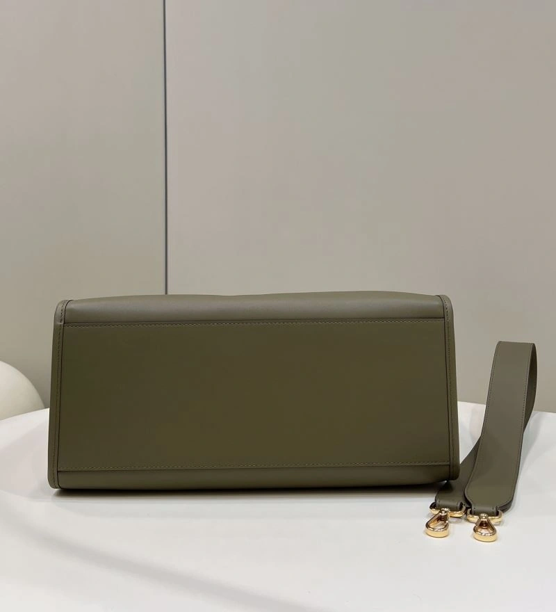 Bright Fendi Shopping Bags 57446