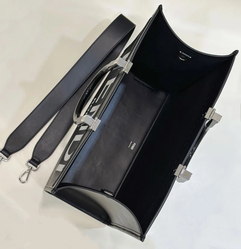 Bold Fendi Shopping Bags 57474