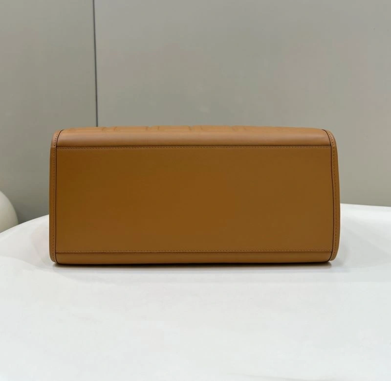 Fendi Shopping Bags UrbanChic 57452