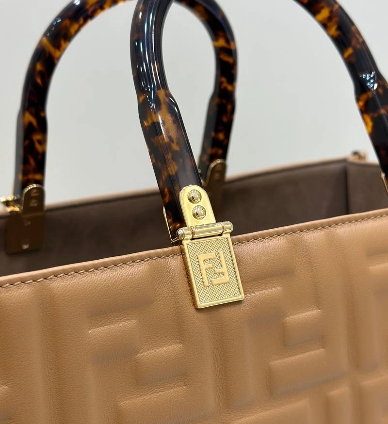Fendi Shopping Bags UrbanChic 57452