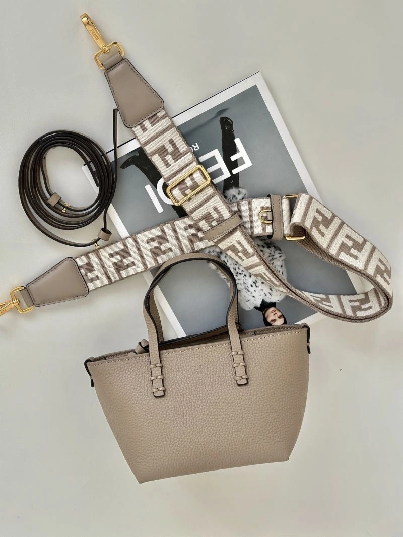 Fendi Shopping Bags UrbanStyle 57443