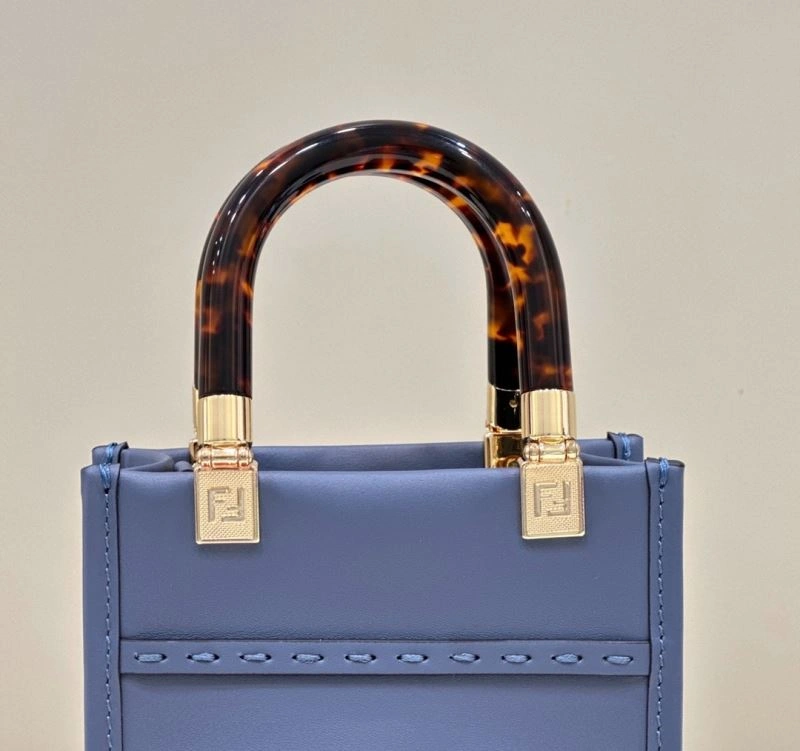 Fendi Shopping Bags Functional 57435