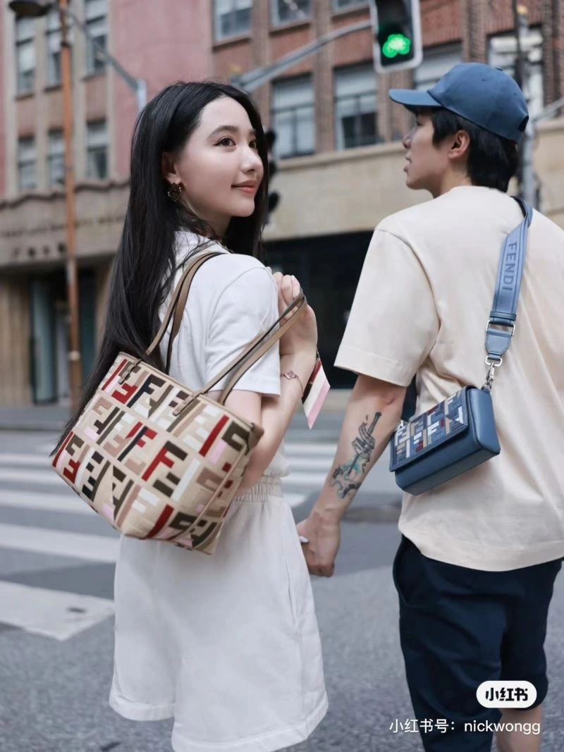 OnTrend Fendi Shopping Bags 57436