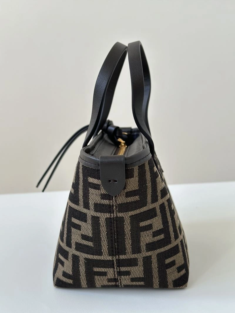 Fendi Shopping Bags Flexible 57467