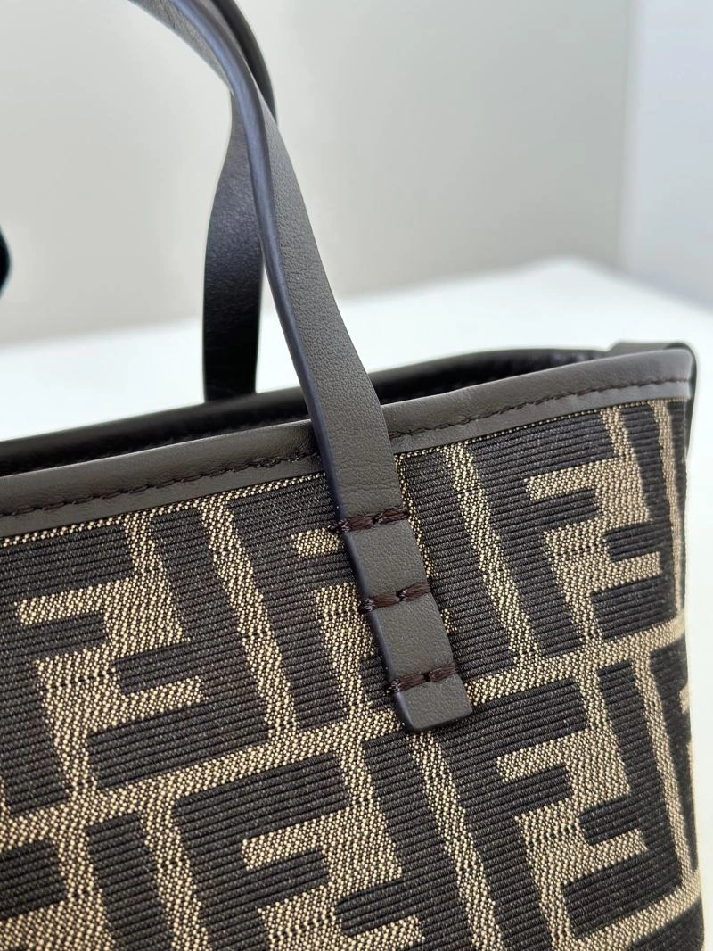 Fendi Shopping Bags Flexible 57467