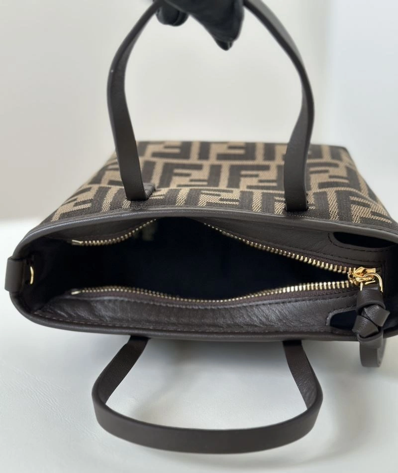 Fendi Shopping Bags Flexible 57467