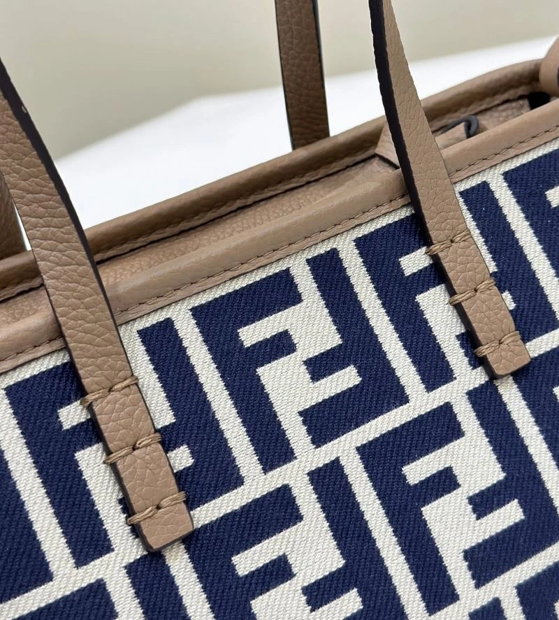 Fendi Shopping Bags Fashionable 57427