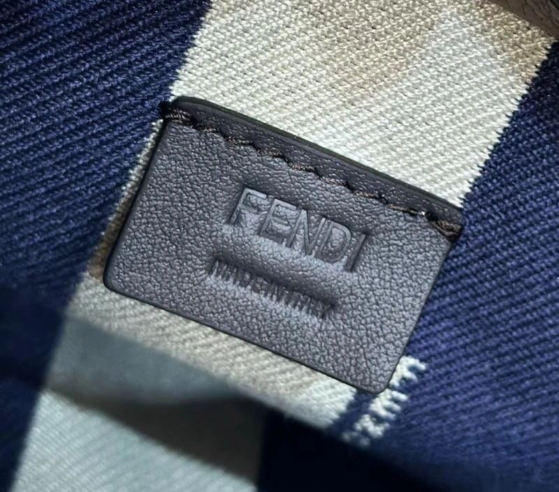 Fendi Shopping Bags Fashionable 57427
