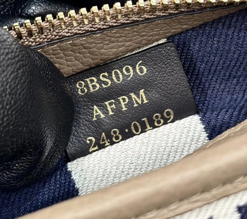 Fendi Shopping Bags Fashionable 57427