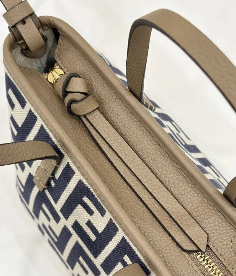 Fendi Shopping Bags Fashionable 57427