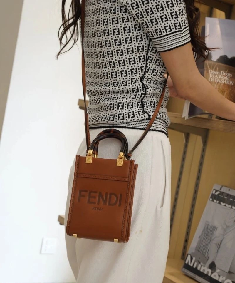 Fendi Shopping Bags Bright 57447