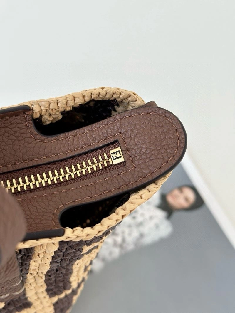 Fendi Shopping Bags Snug 57409