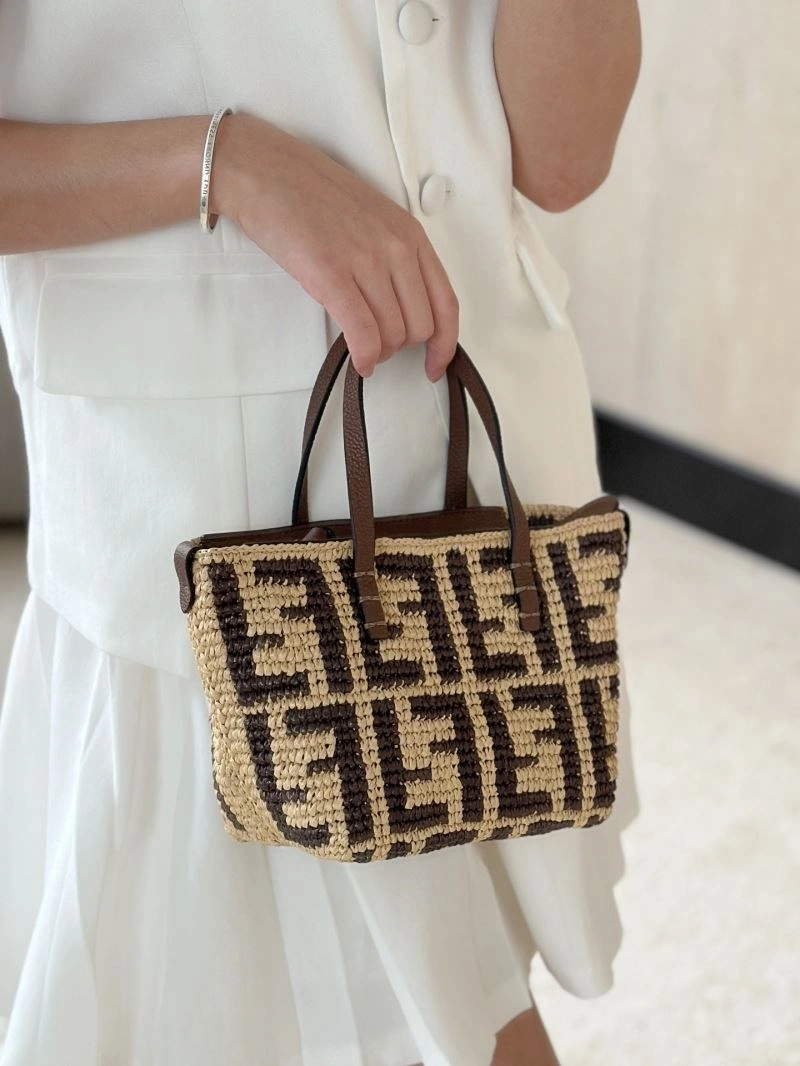 Fendi Shopping Bags Snug 57409
