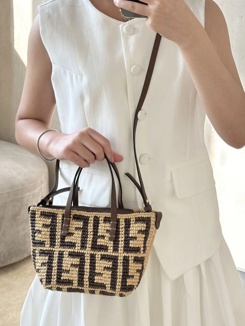 Fendi Shopping Bags Snug 57409
