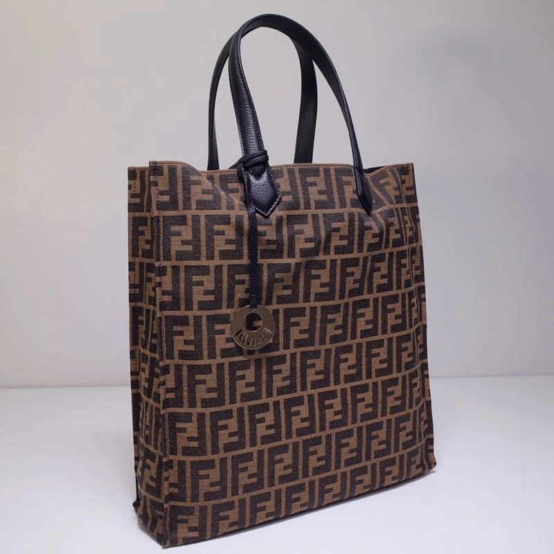 Fendi Shopping Bags Lightweight 59292