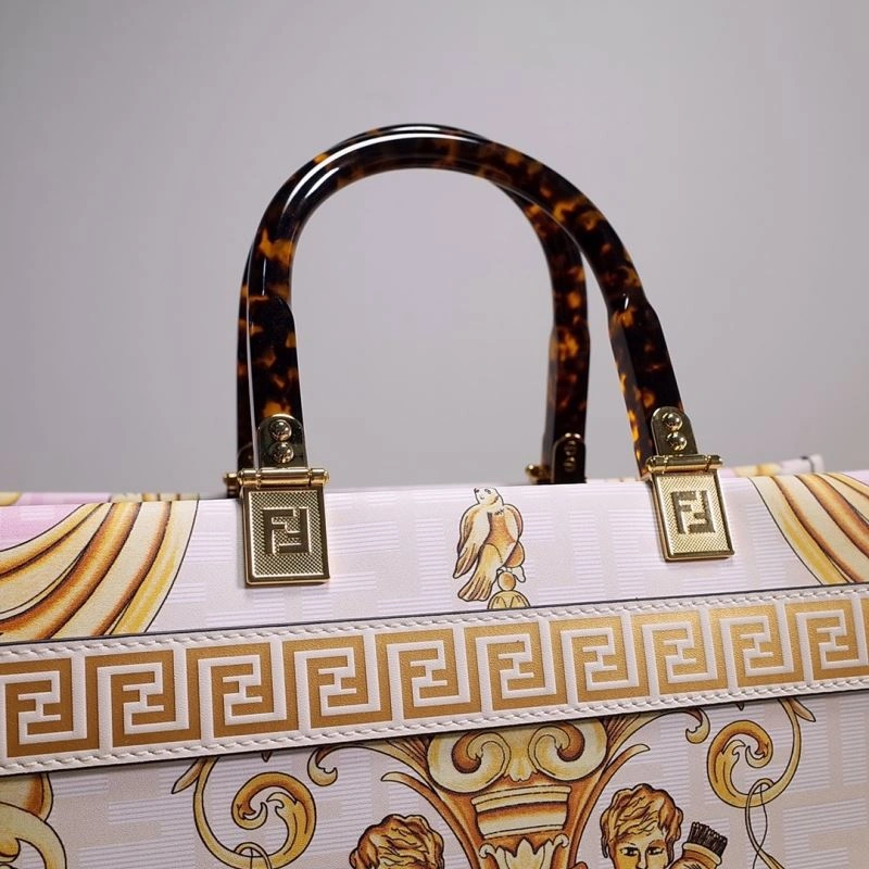 Fendi Shopping Bags Lightweight 59278