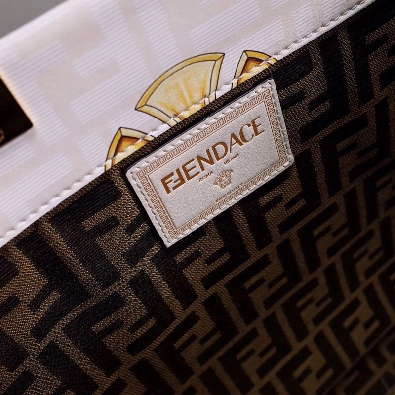 Fendi Shopping Bags Lightweight 59278
