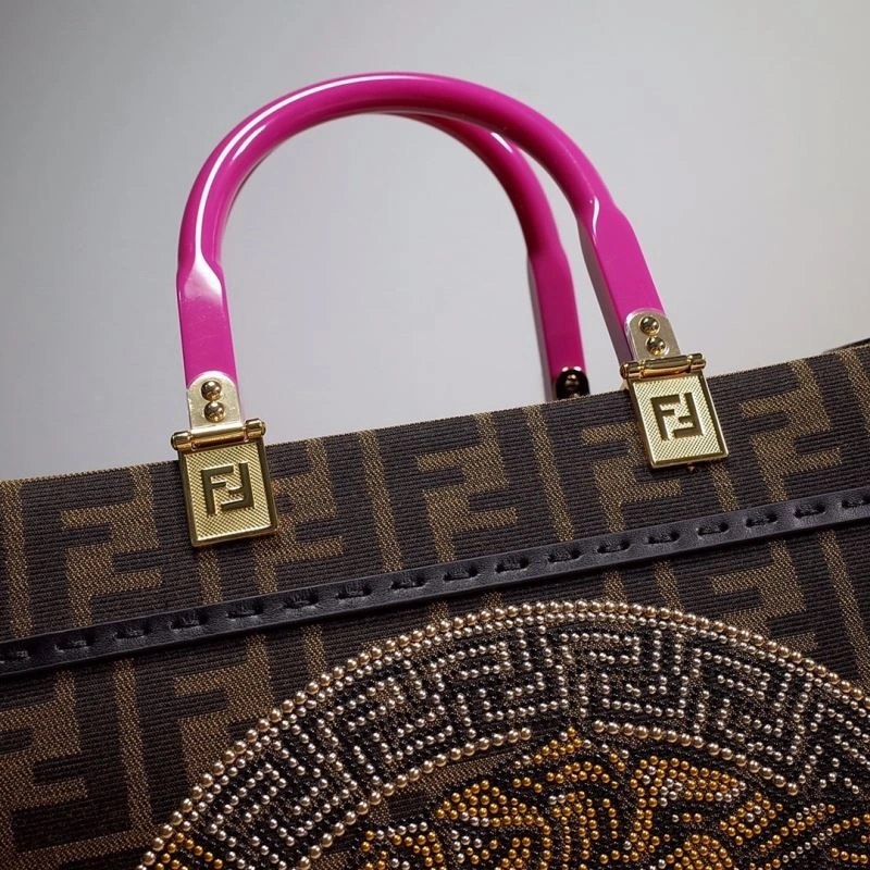 Supportive Fendi Shopping Bags 59273