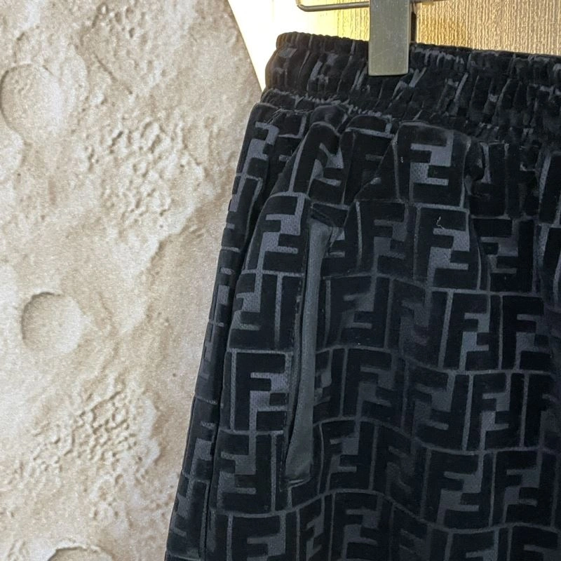 Popular Fendi Short Pants 123100