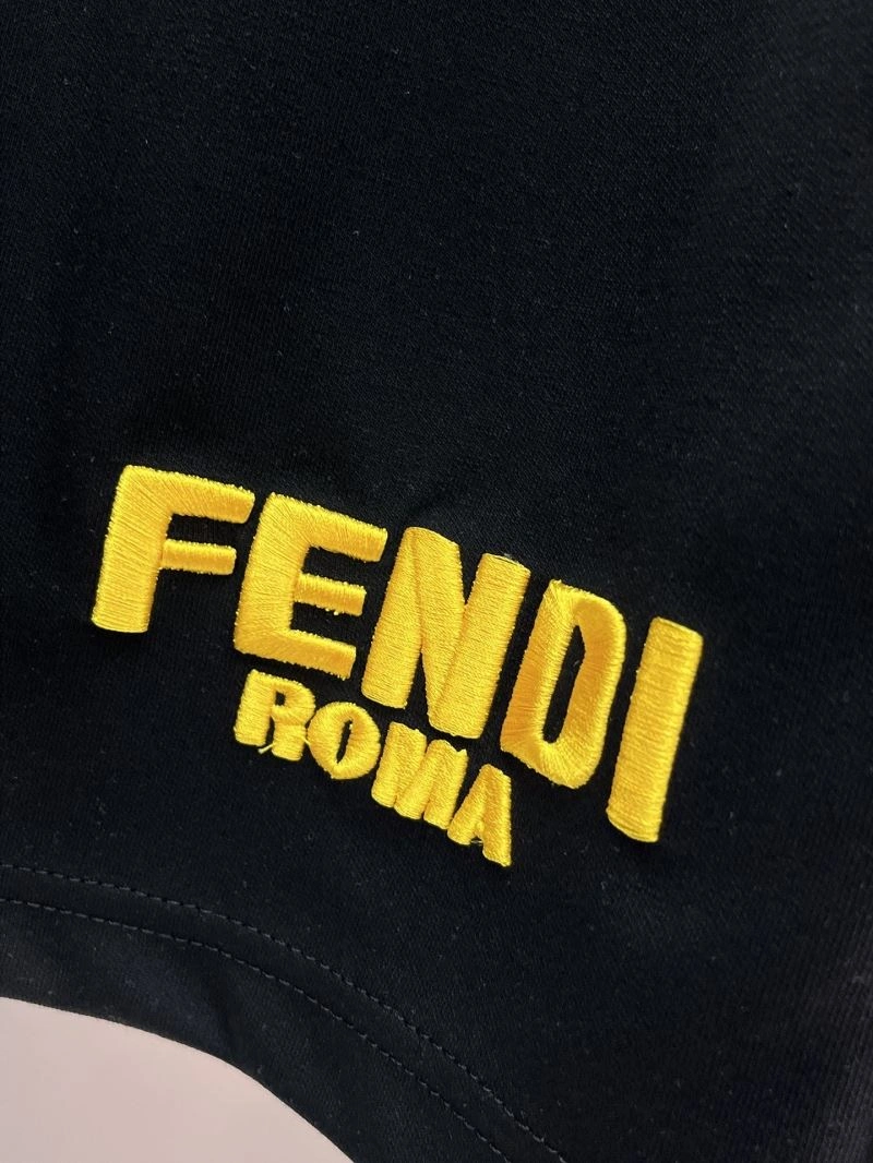 RelaxedFit Fendi Short Pants 122861